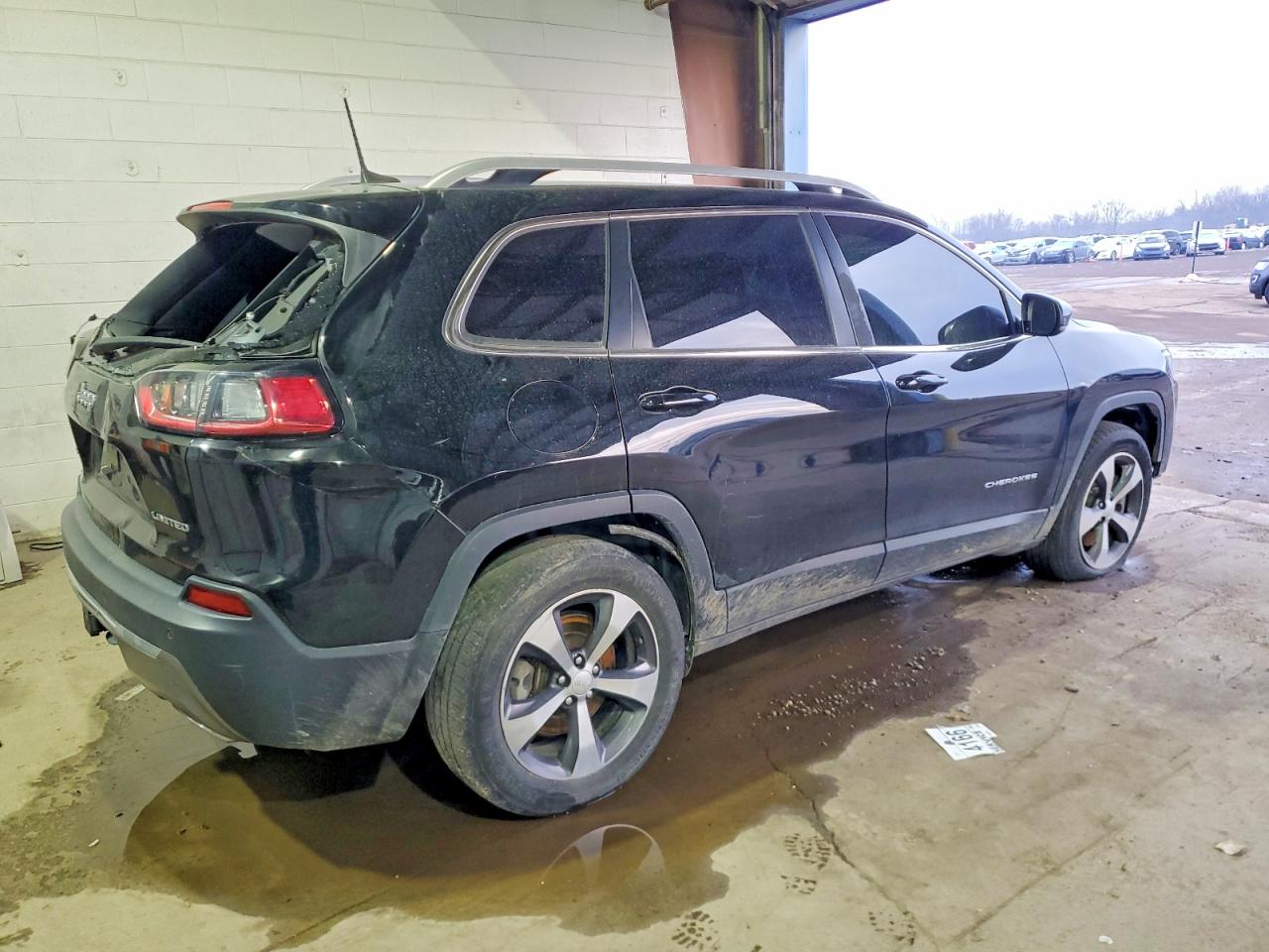 2019 JEEP CHEROKEE LIMITED photo 3