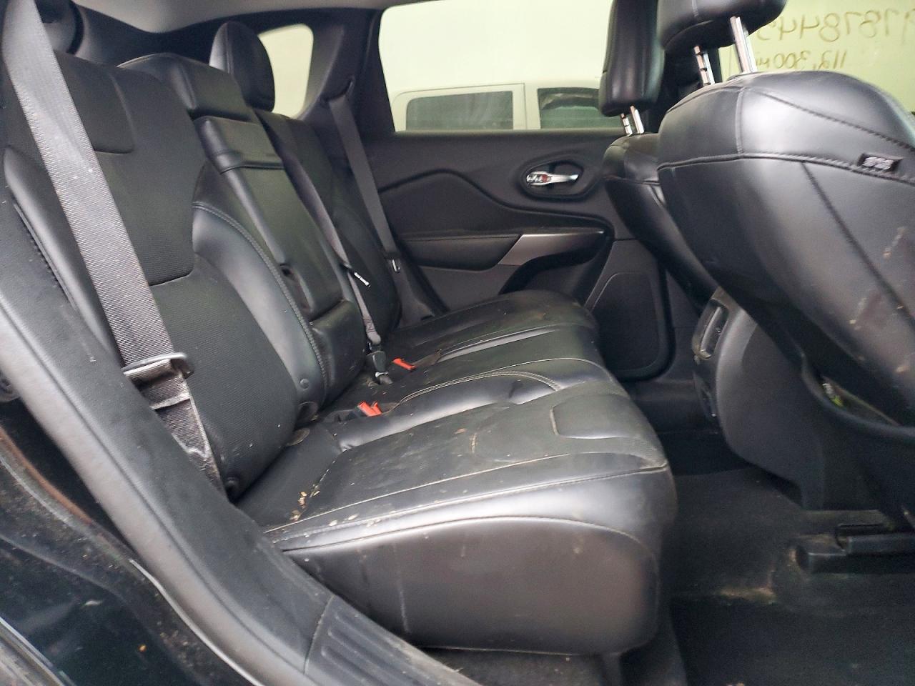 2019 JEEP CHEROKEE LIMITED photo 11