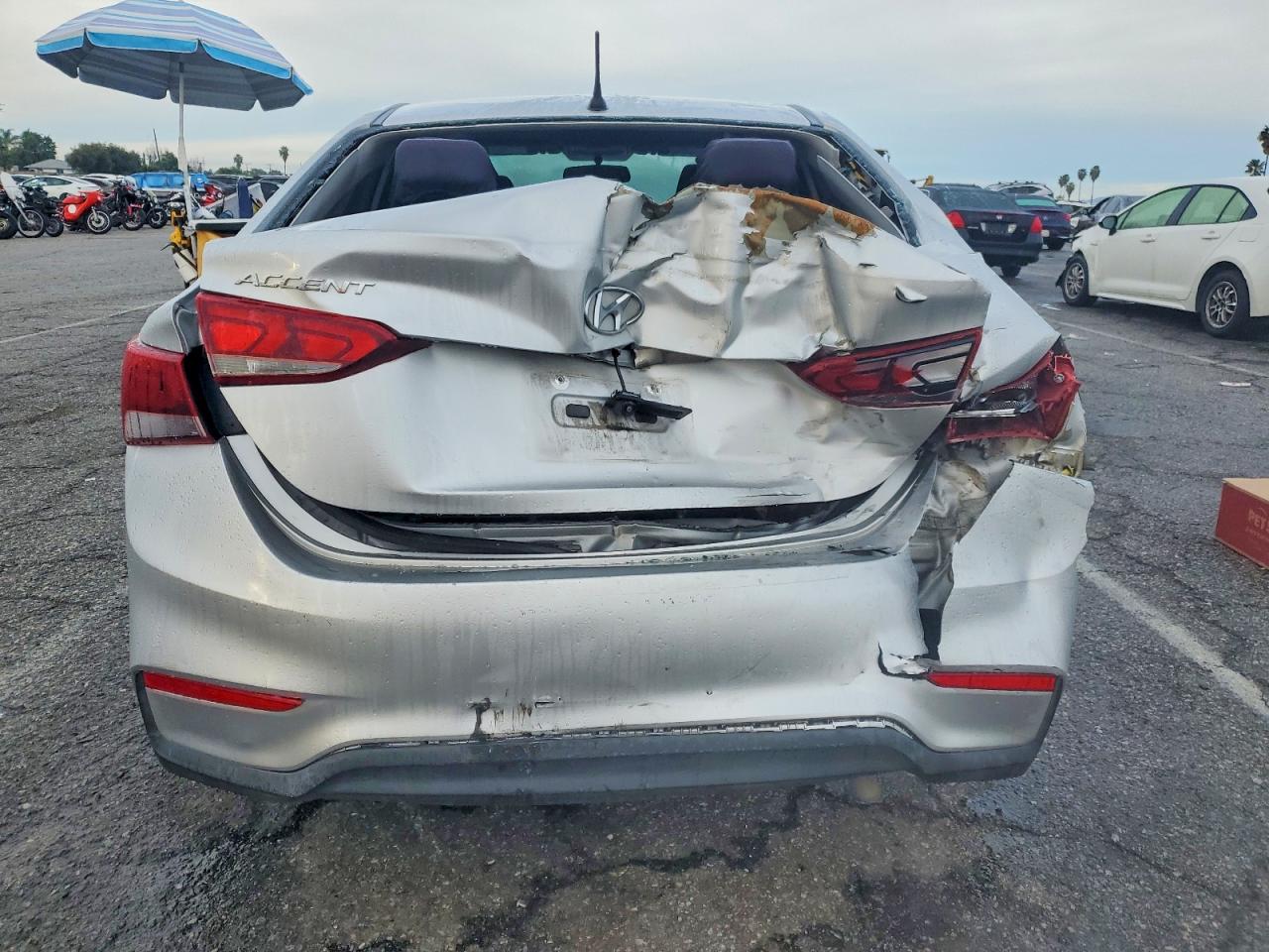 2019 HYUNDAI ACCENT SE photo 6