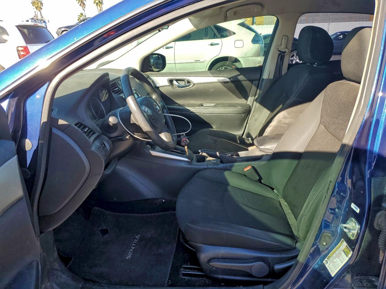 2019 NISSAN SENTRA S photo 7