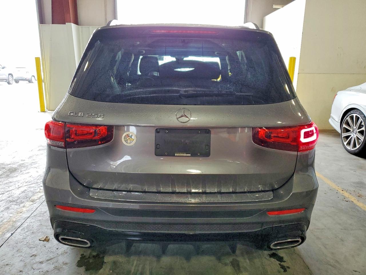 2020 MERCEDES-BENZ GLB 250 photo 6
