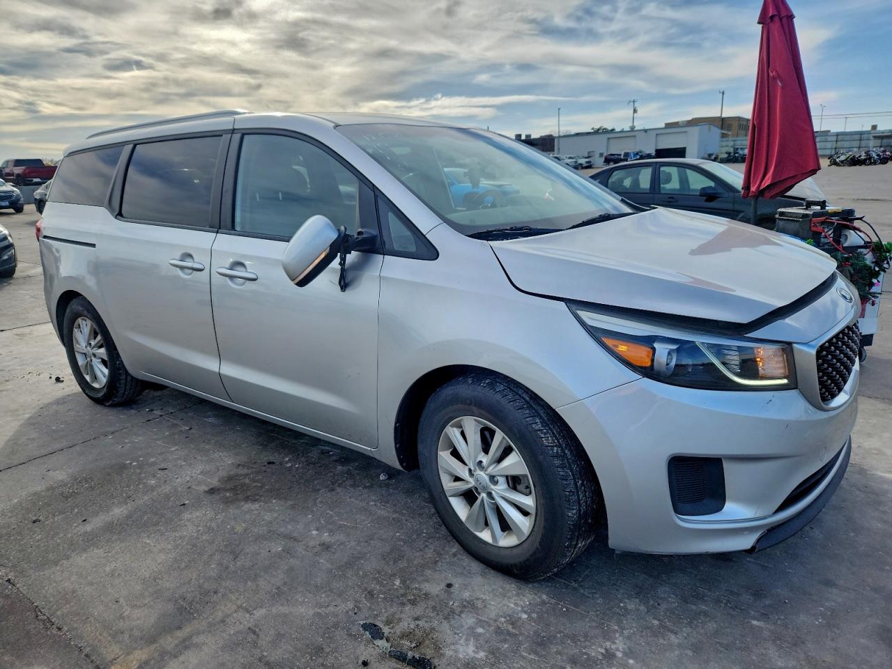 2016 KIA SEDONA LX photo 4