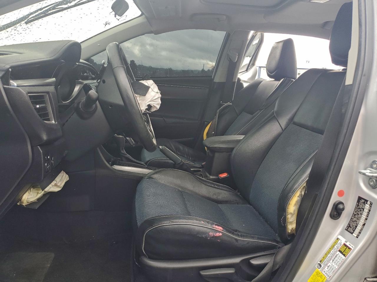 2014 TOYOTA COROLLA L photo 7
