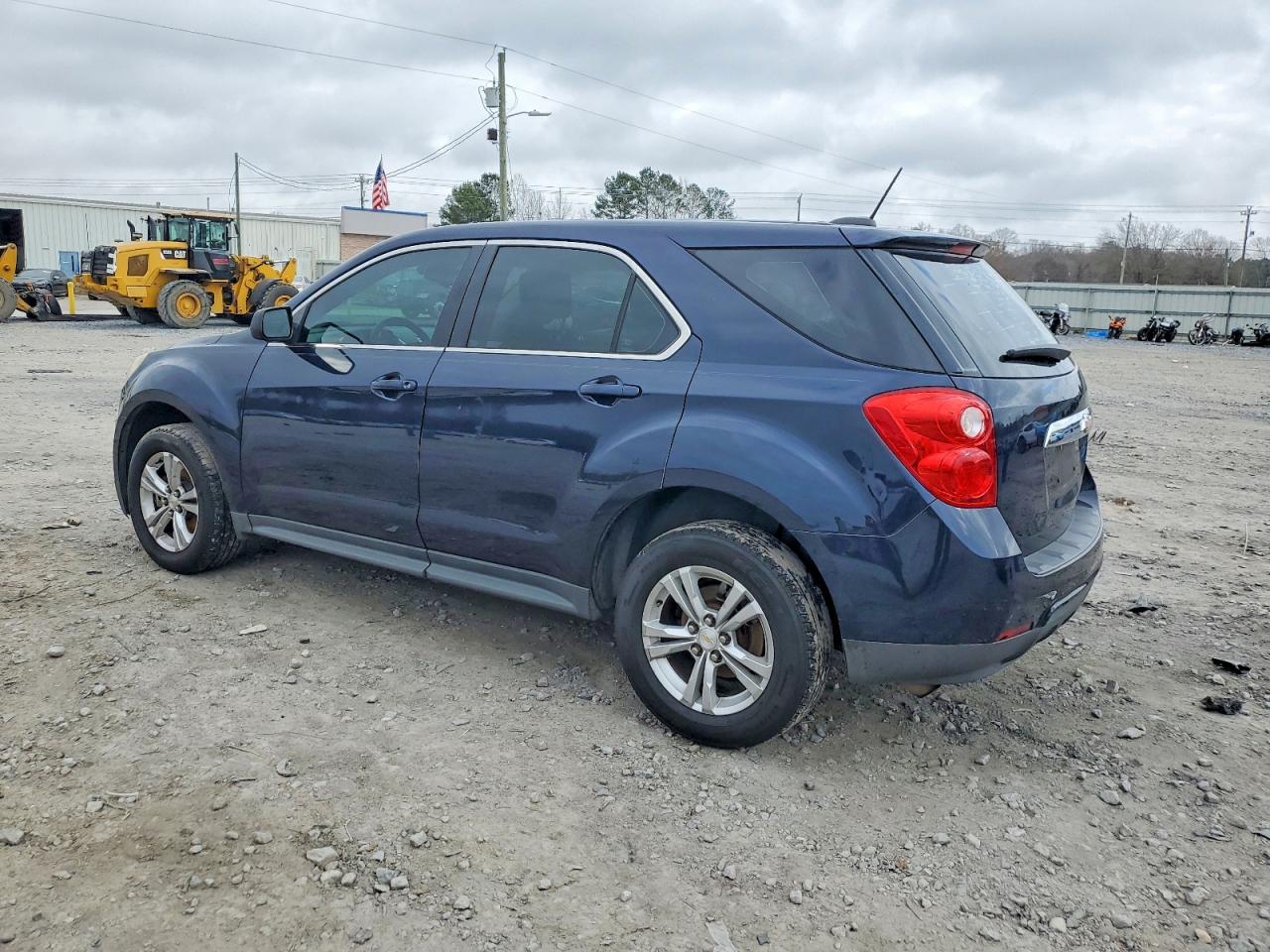 2015 CHEVROLET EQUINOX LS photo 2