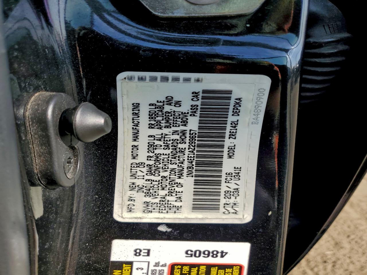 2010 TOYOTA COROLLA photo 12