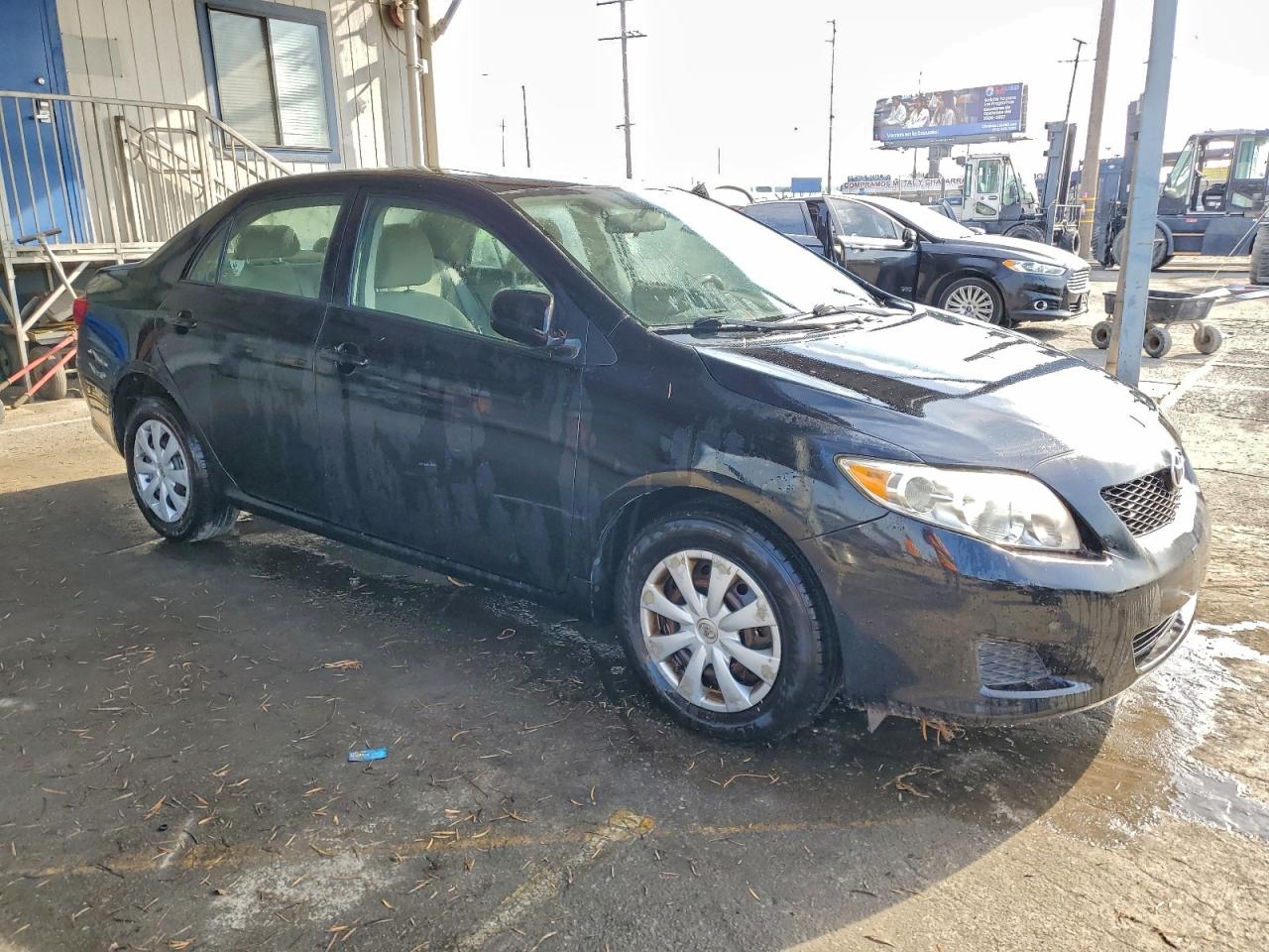 2010 TOYOTA COROLLA photo 4