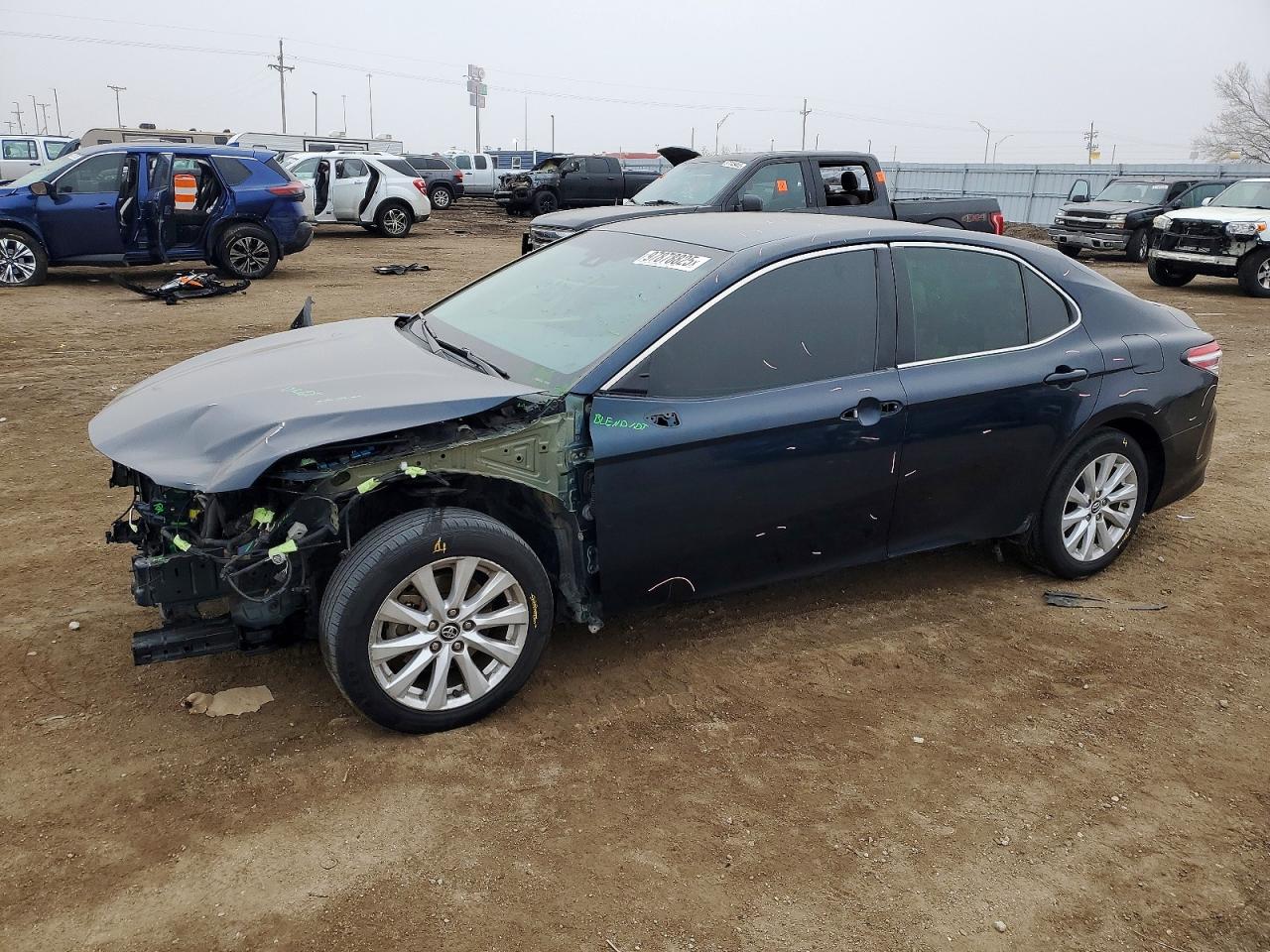 2018 TOYOTA CAMRY