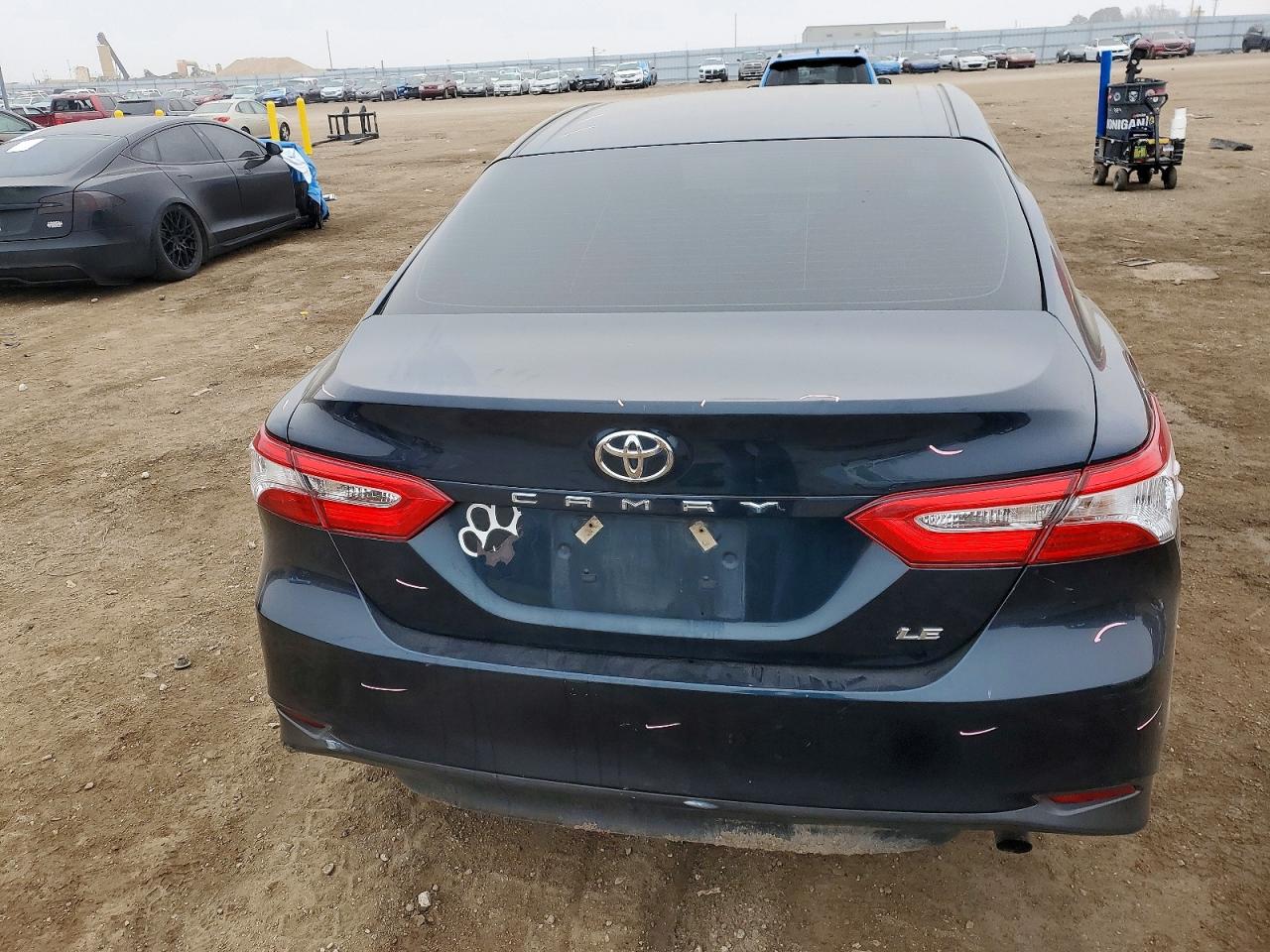 2018 TOYOTA CAMRY L photo 6