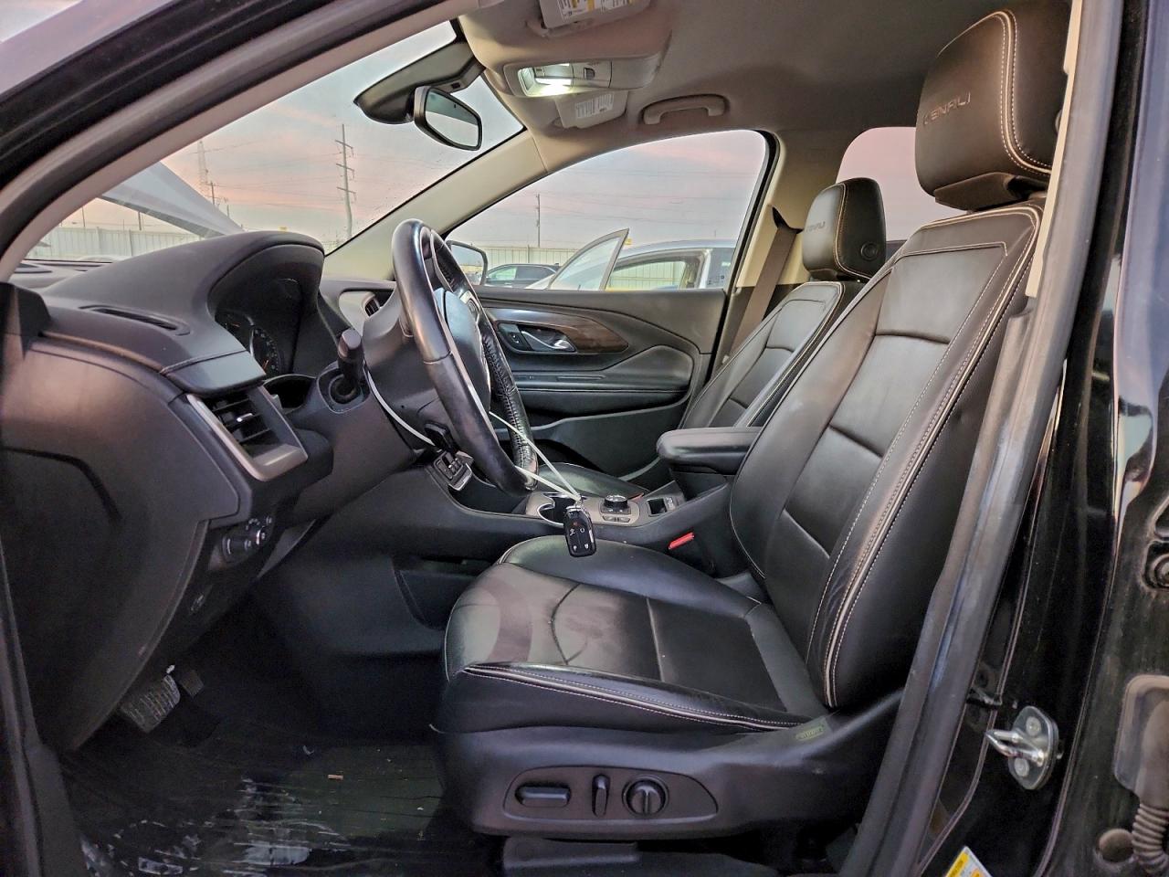 2018 GMC TERRAIN DENALI photo 7