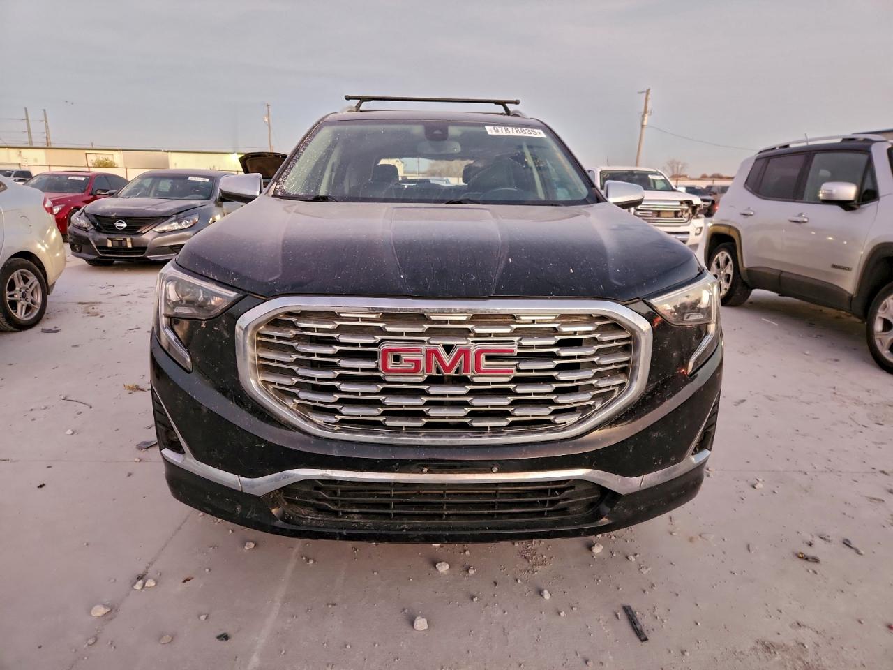2018 GMC TERRAIN DENALI photo 5