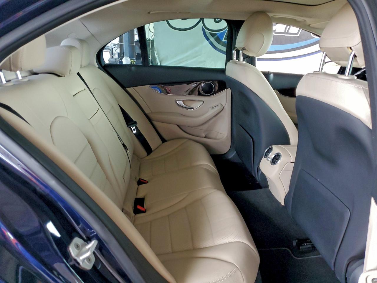 2015 MERCEDES-BENZ C 300 photo 10