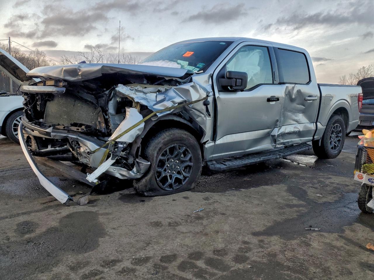 2024 FORD F150