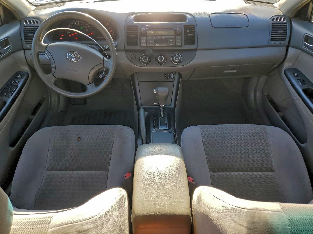 2006 TOYOTA CAMRY LE photo 8
