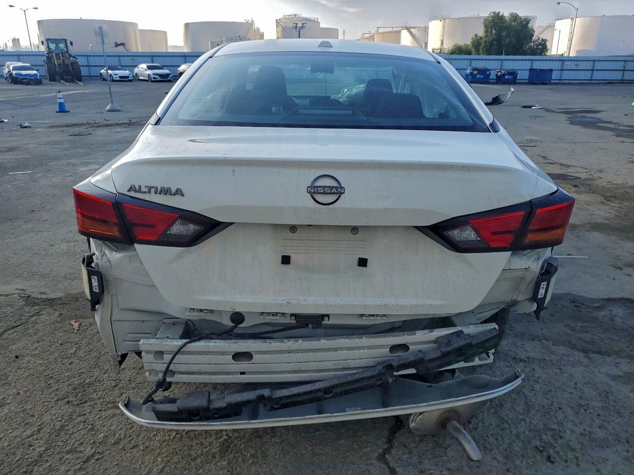 2025 NISSAN ALTIMA SV photo 6