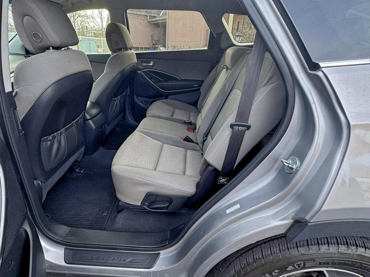 2016 HYUNDAI SANTA FE SE photo 5
