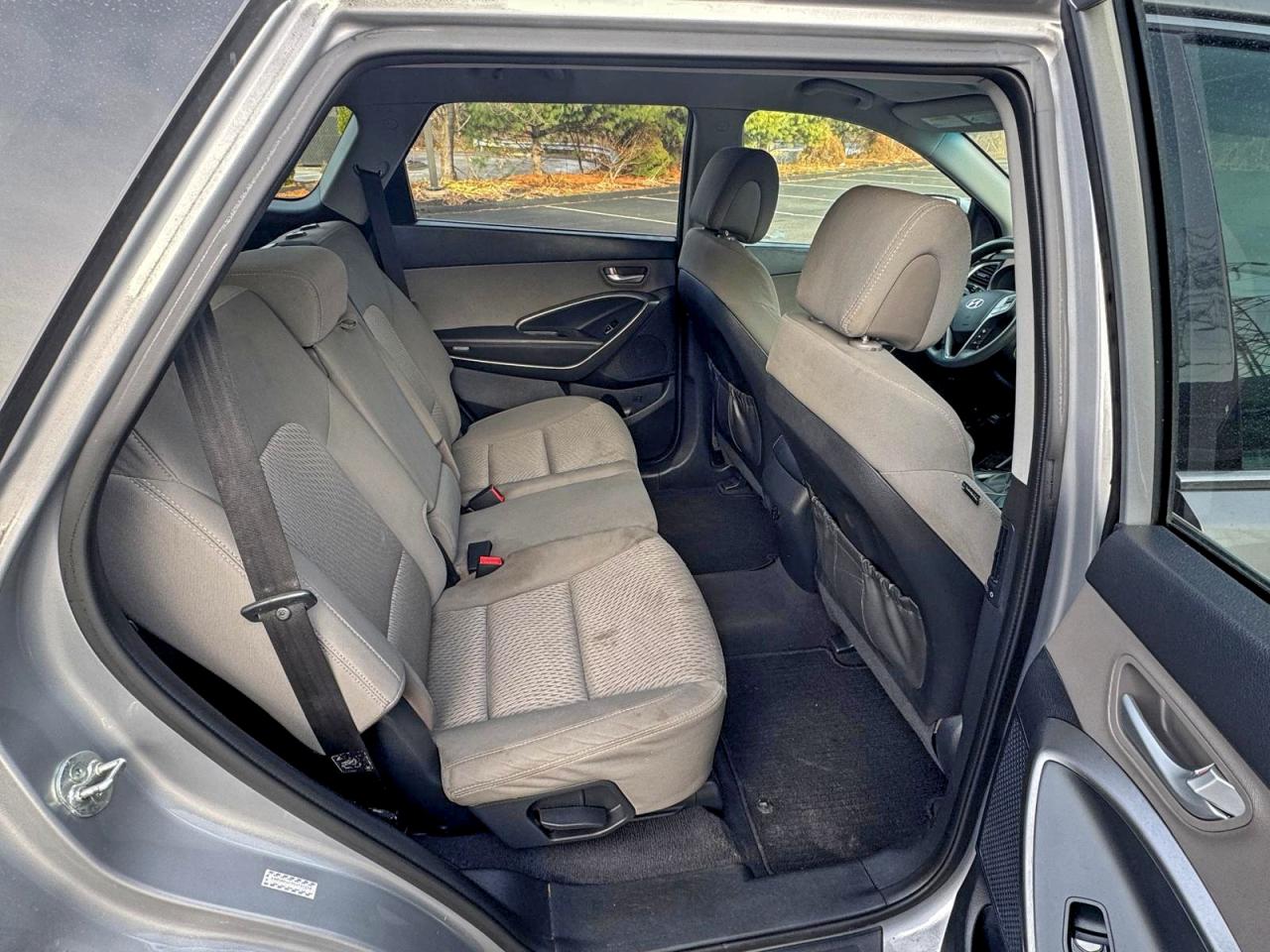 2016 HYUNDAI SANTA FE SE photo 6