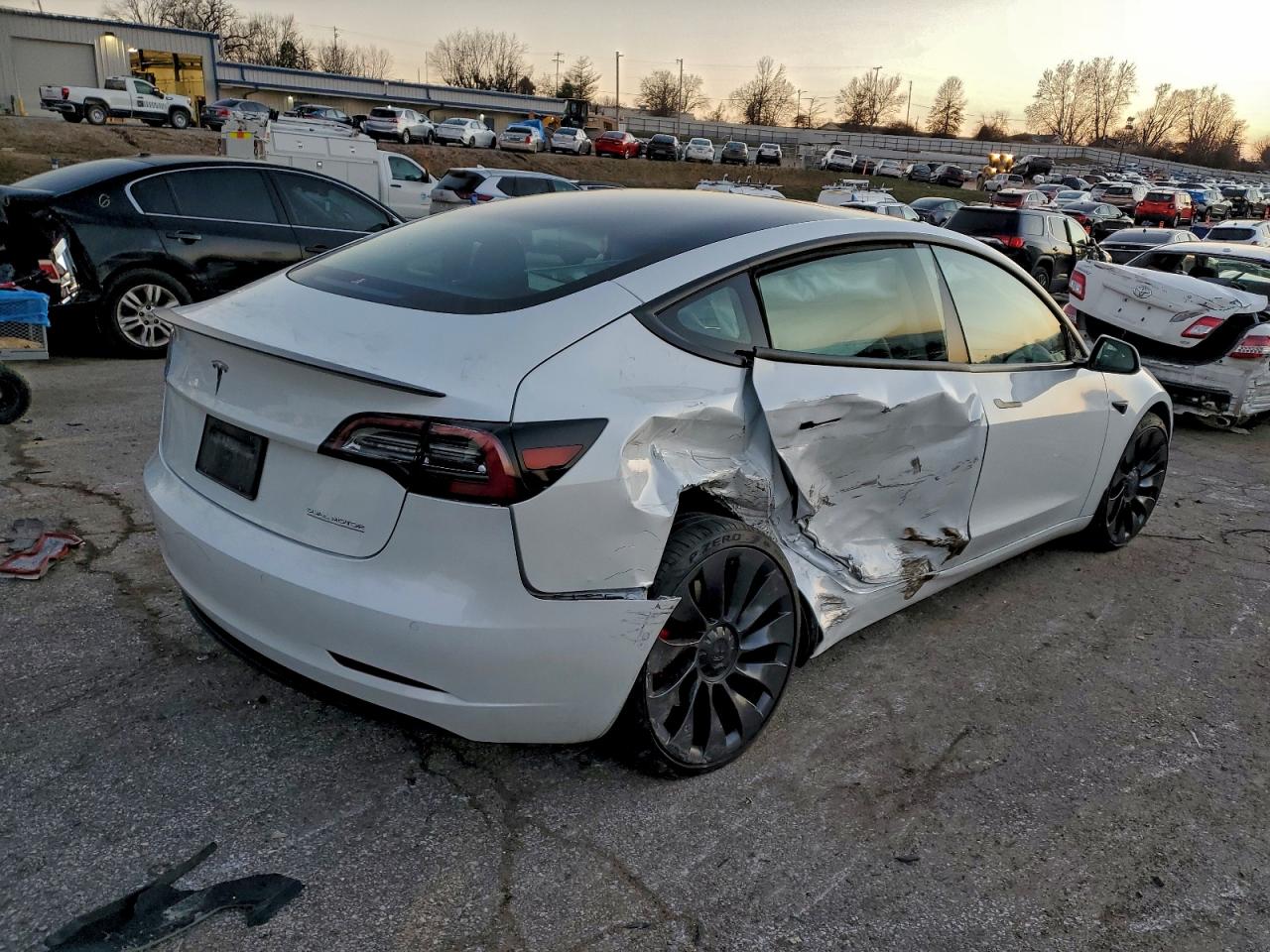 2022 TESLA MODEL 3 photo 5