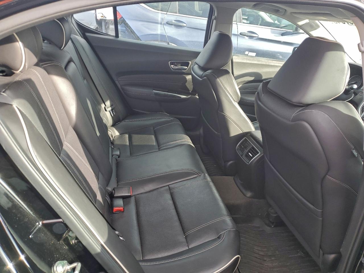 2018 ACURA TLX TECH photo 10