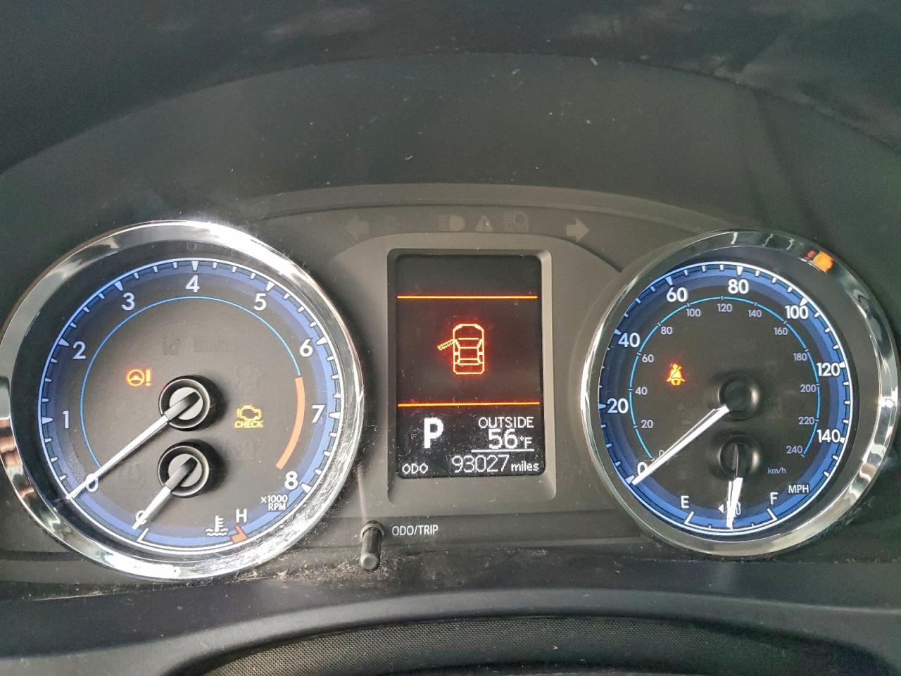 2019 TOYOTA COROLLA L photo 9