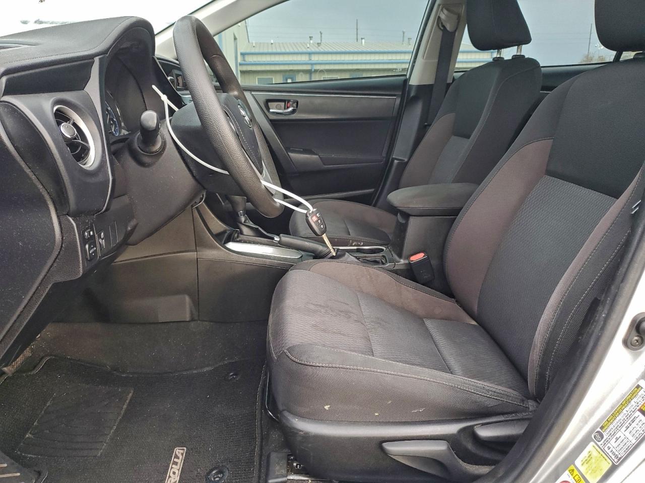 2019 TOYOTA COROLLA L photo 7