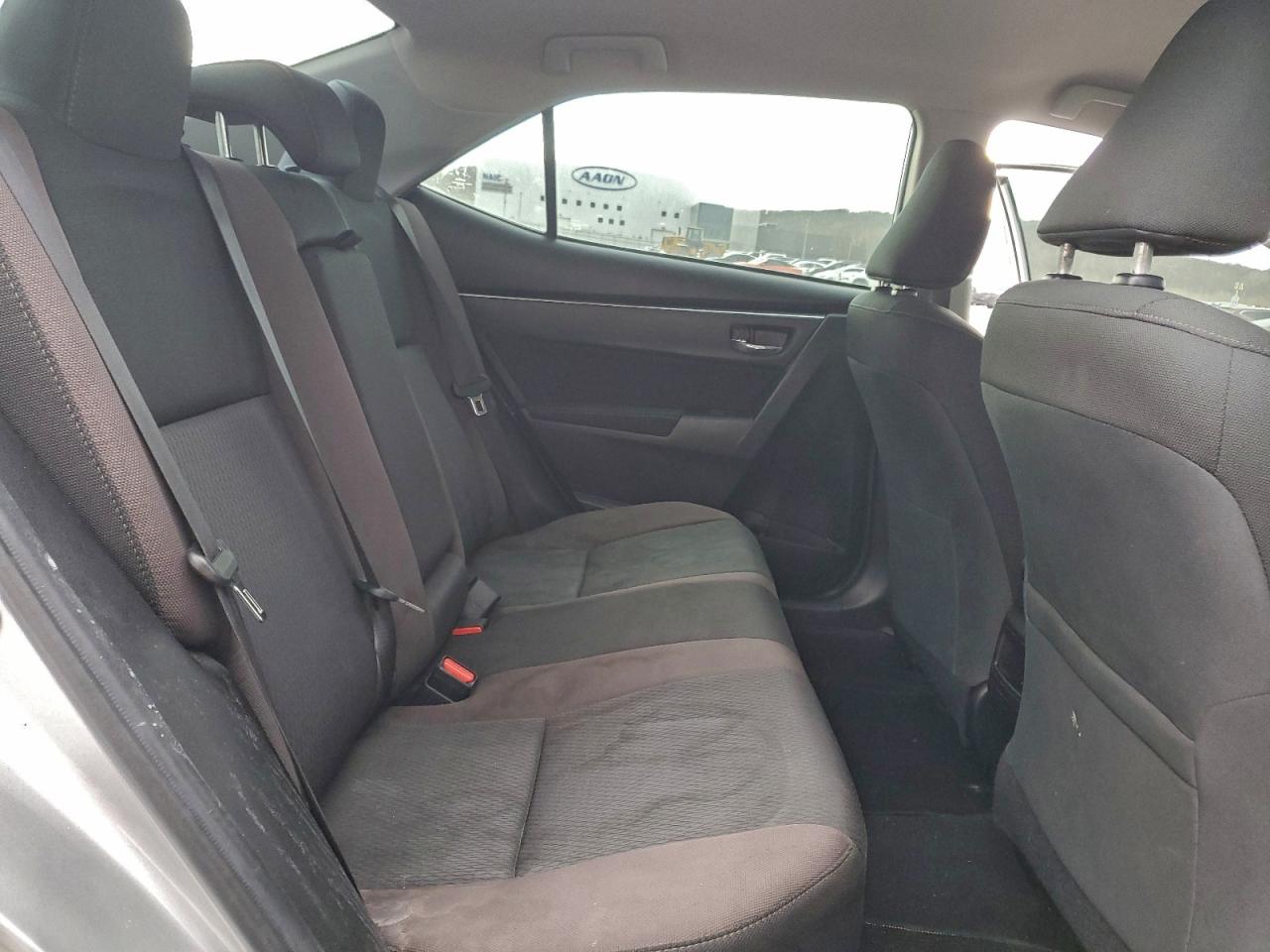 2019 TOYOTA COROLLA L photo 10