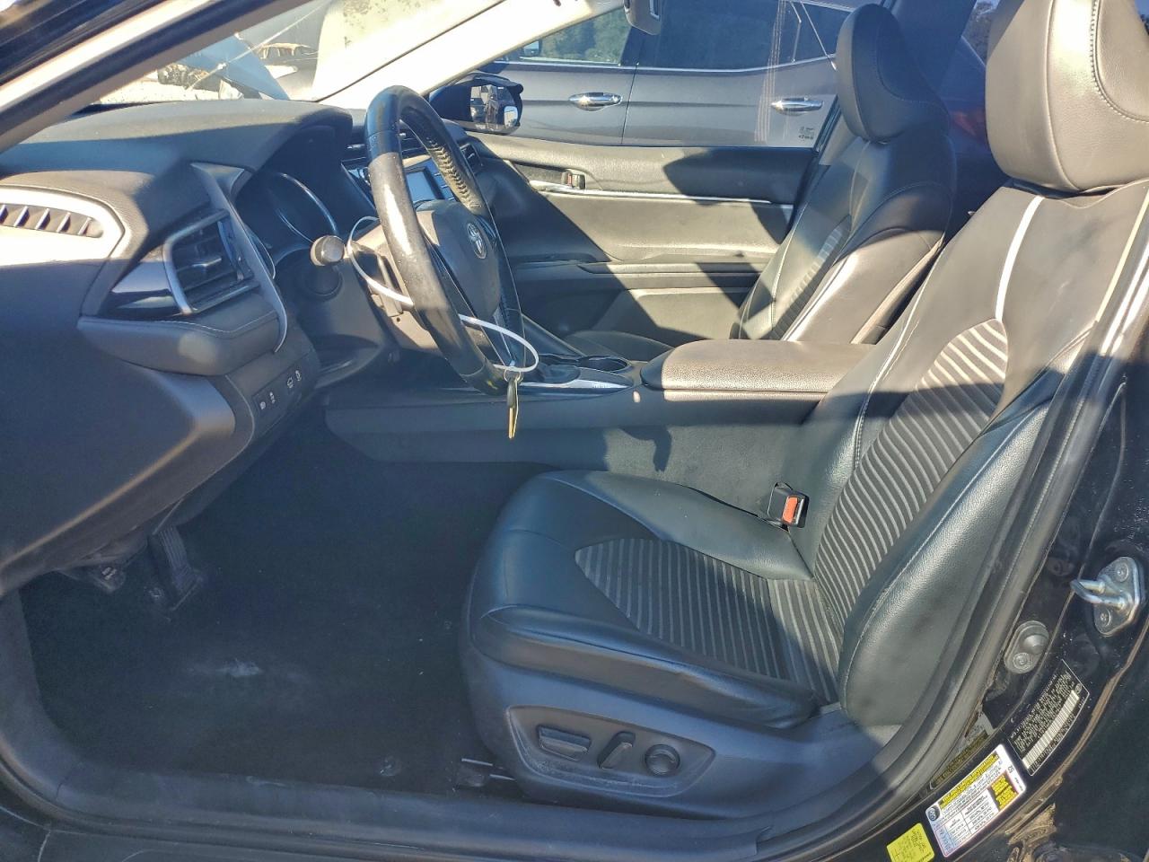 2020 TOYOTA CAMRY SE photo 7