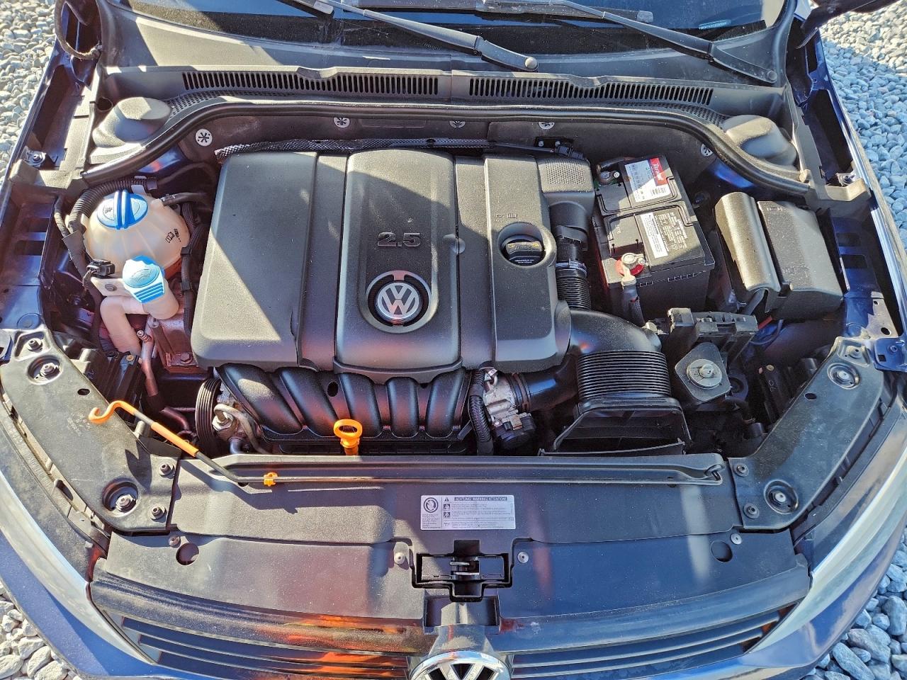 2012 VOLKSWAGEN JETTA SE photo 11