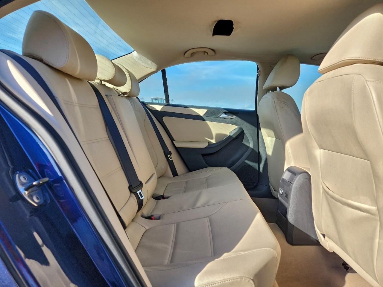 2012 VOLKSWAGEN JETTA SE photo 10