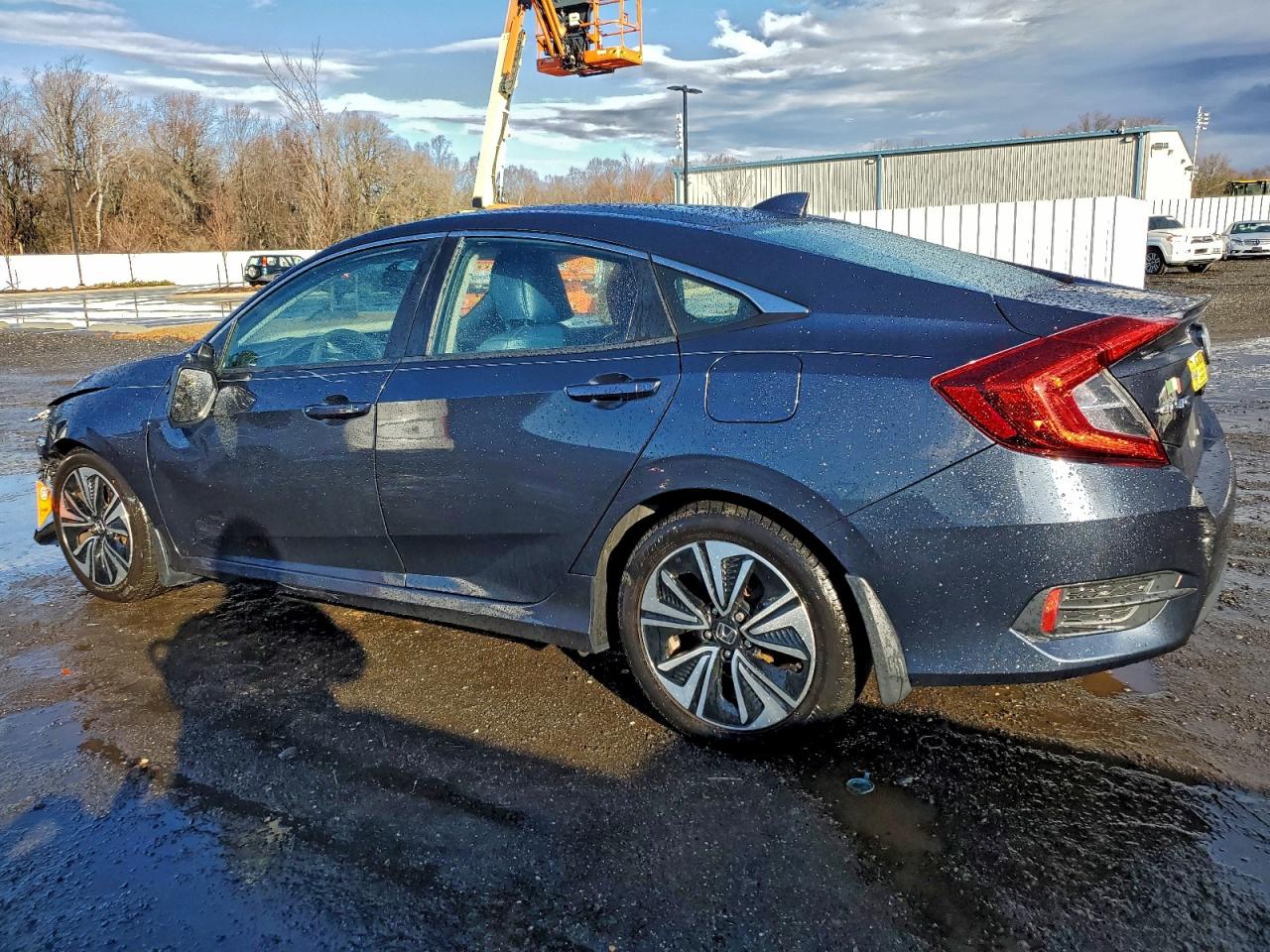 2017 HONDA CIVIC EX photo 2