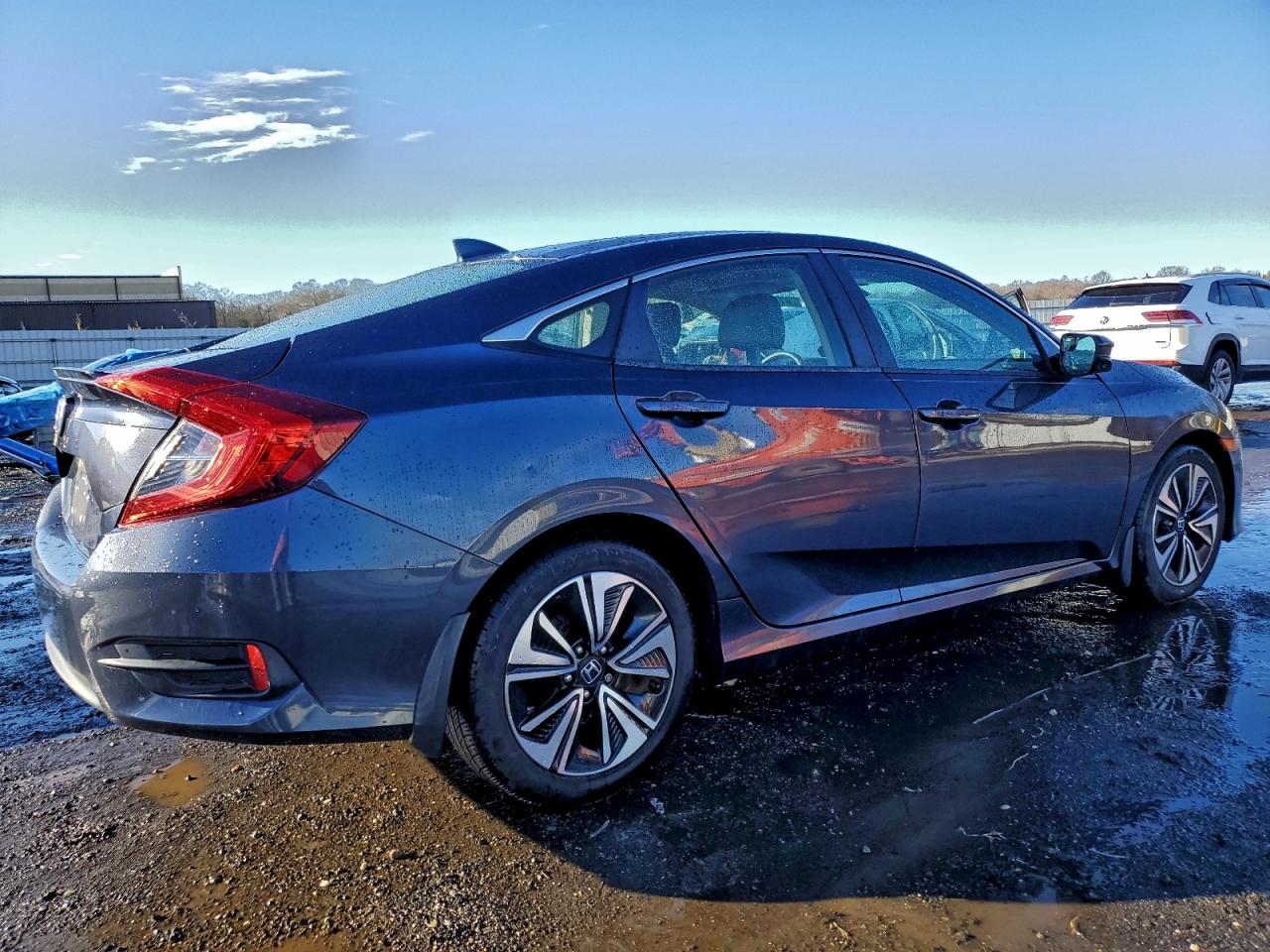 2017 HONDA CIVIC EX photo 3