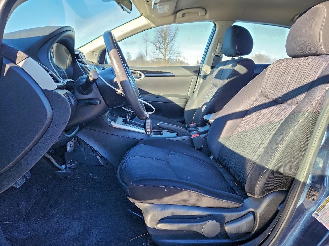 2016 NISSAN SENTRA S photo 7