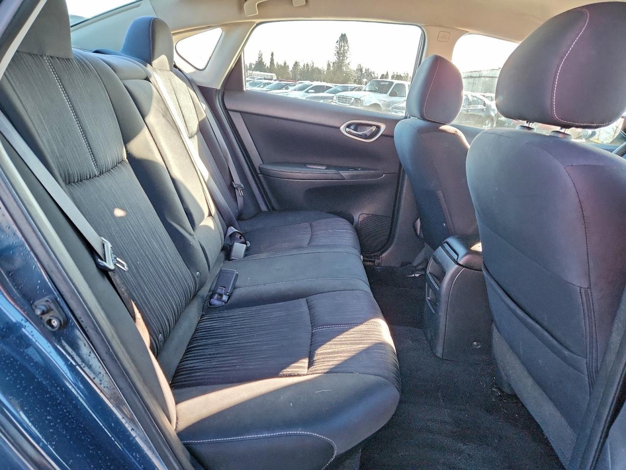 2016 NISSAN SENTRA S photo 10