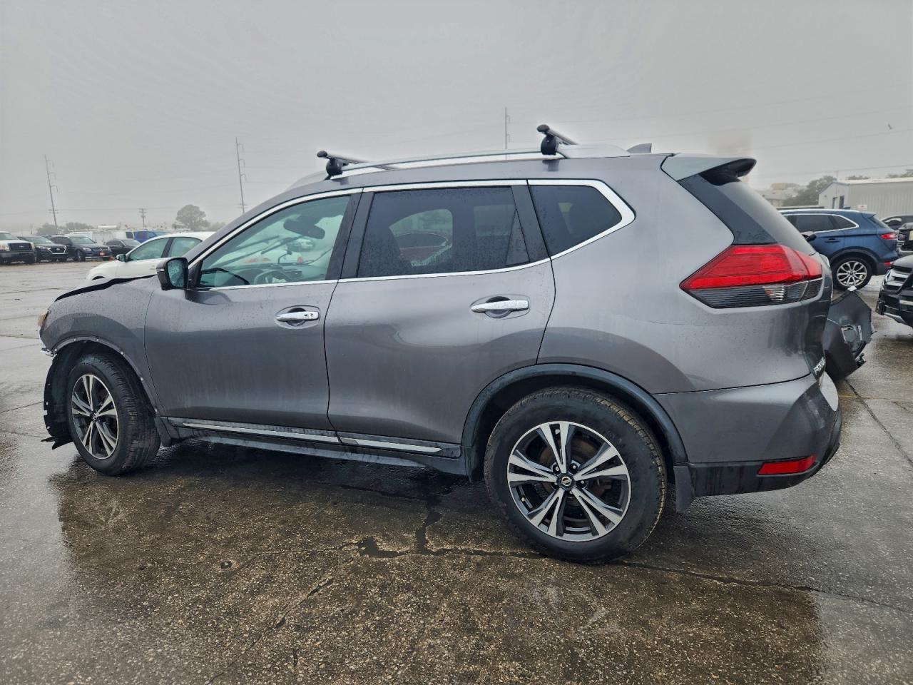 2017 NISSAN ROGUE S photo 4