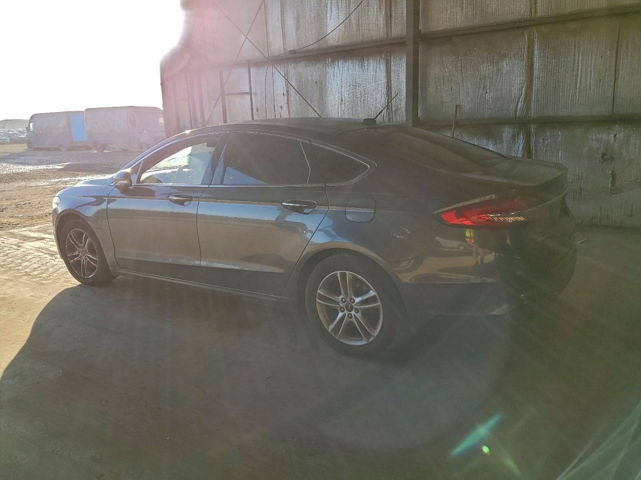 2018 FORD FUSION SE photo 2