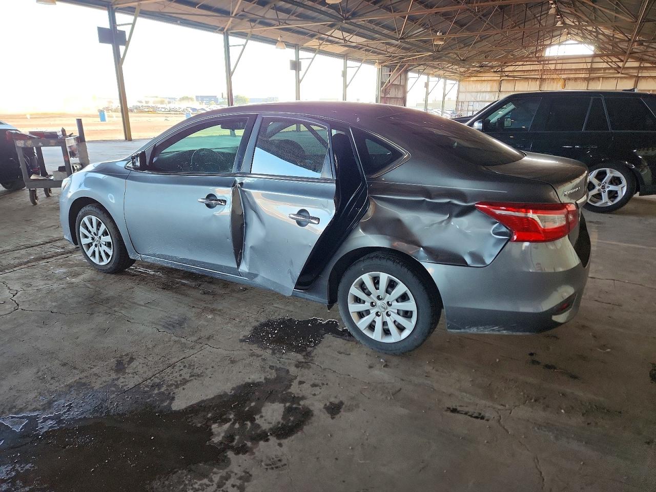 2019 NISSAN SENTRA S photo 2