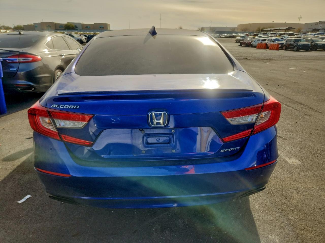 2018 HONDA ACCORD SPORT photo 6