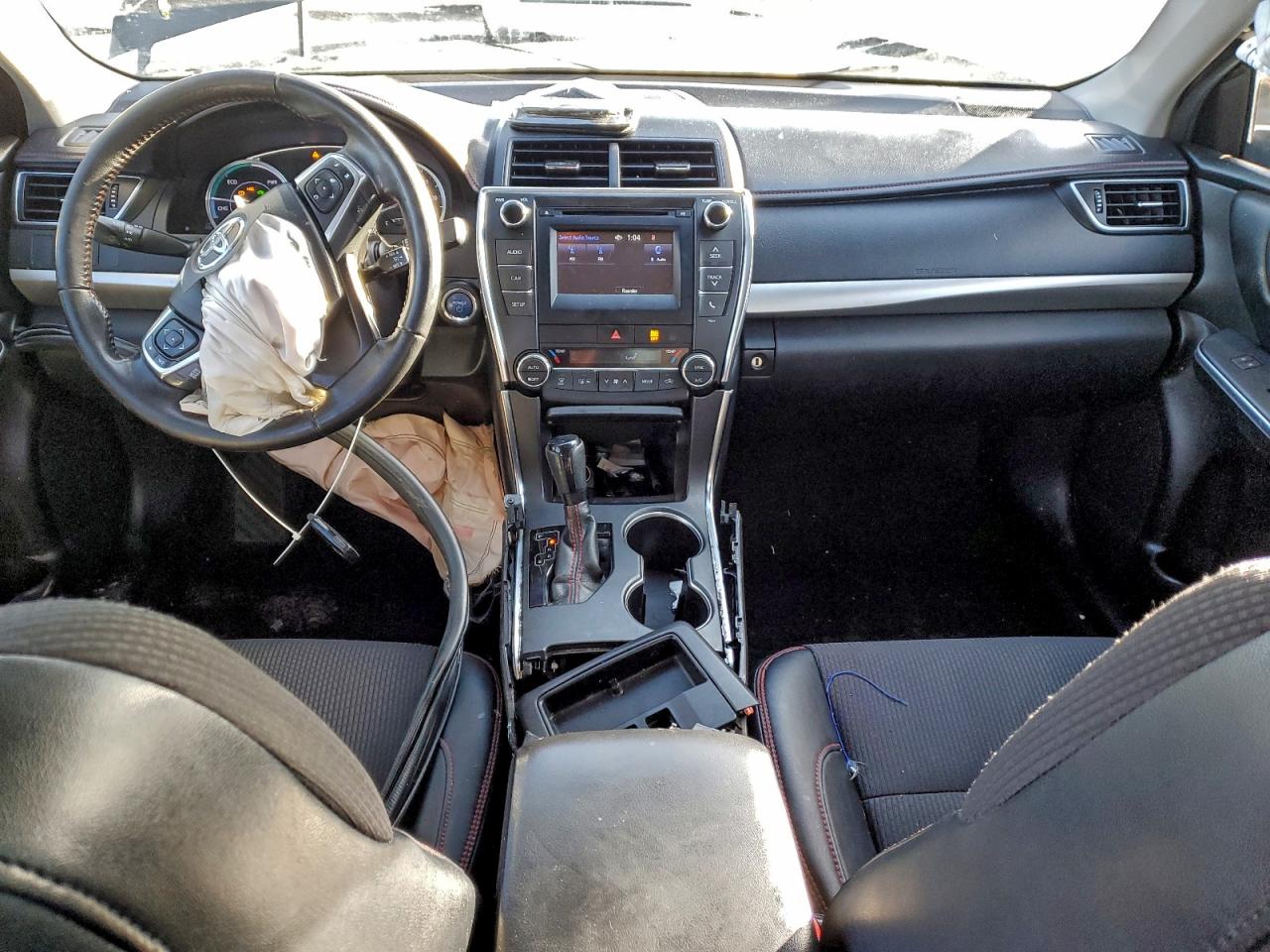 2016 TOYOTA CAMRY HYBRID photo 8