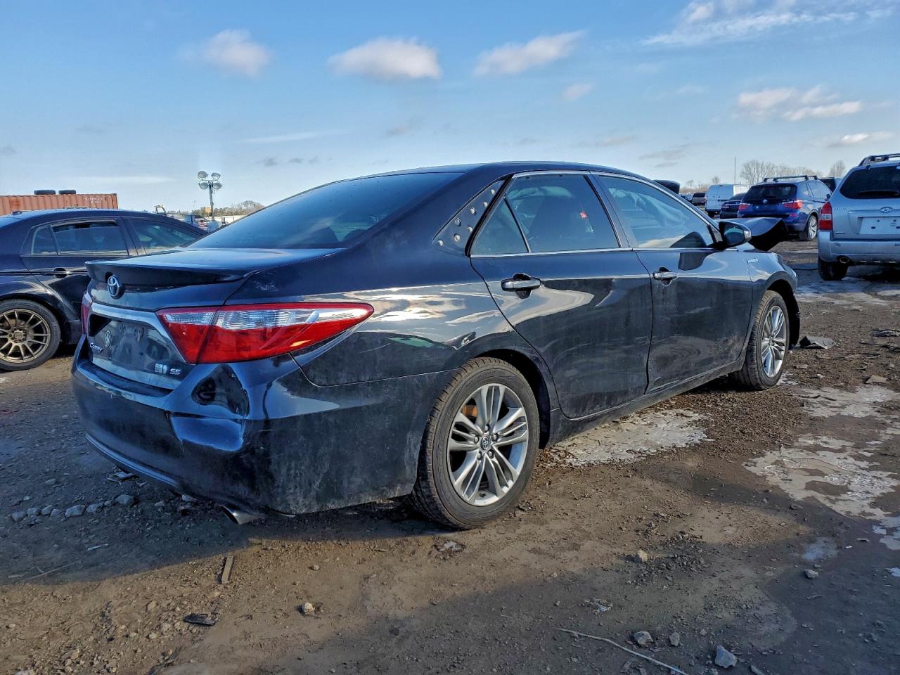 2016 TOYOTA CAMRY HYBRID photo 3