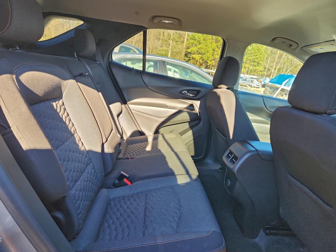 2018 CHEVROLET EQUINOX LT photo 11