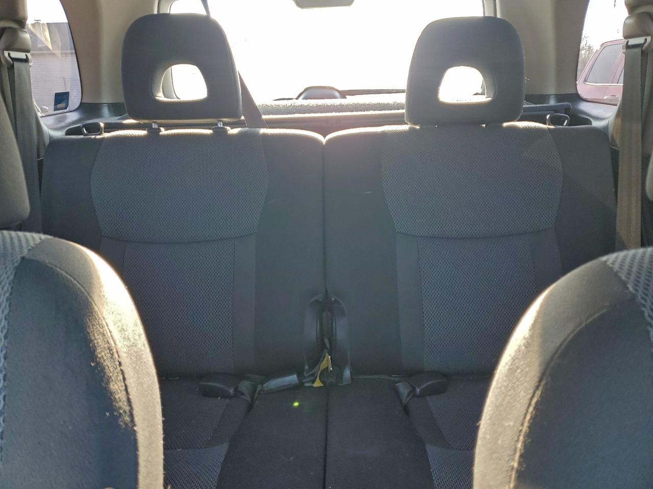 2004 TOYOTA RAV4 photo 10