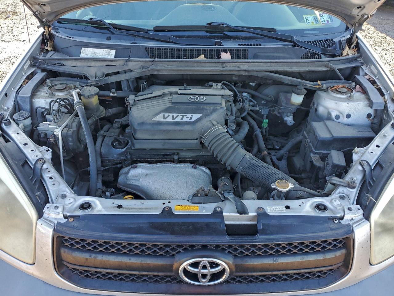 2004 TOYOTA RAV4 photo 12