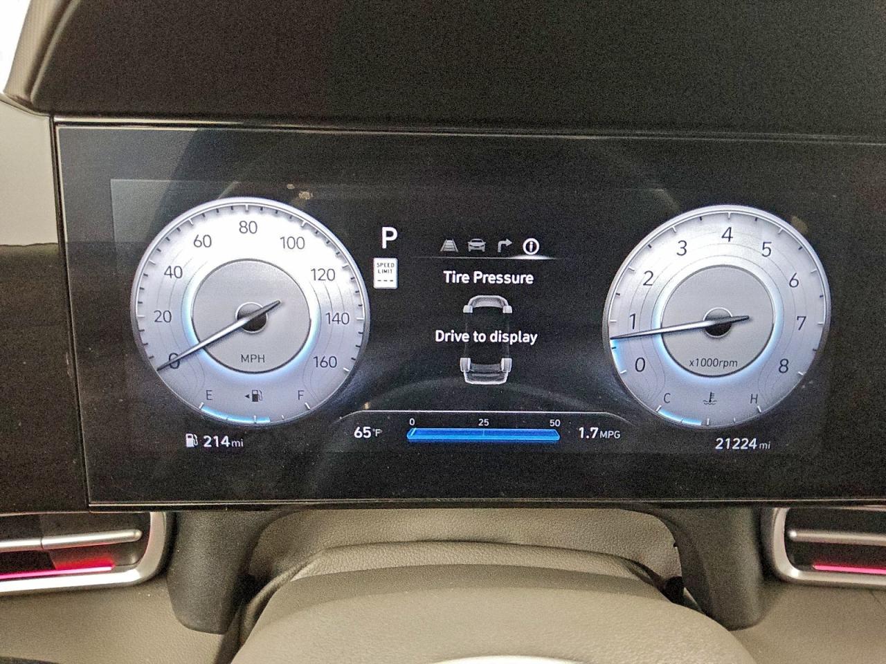 2025 HYUNDAI ELANTRA SEL photo 9