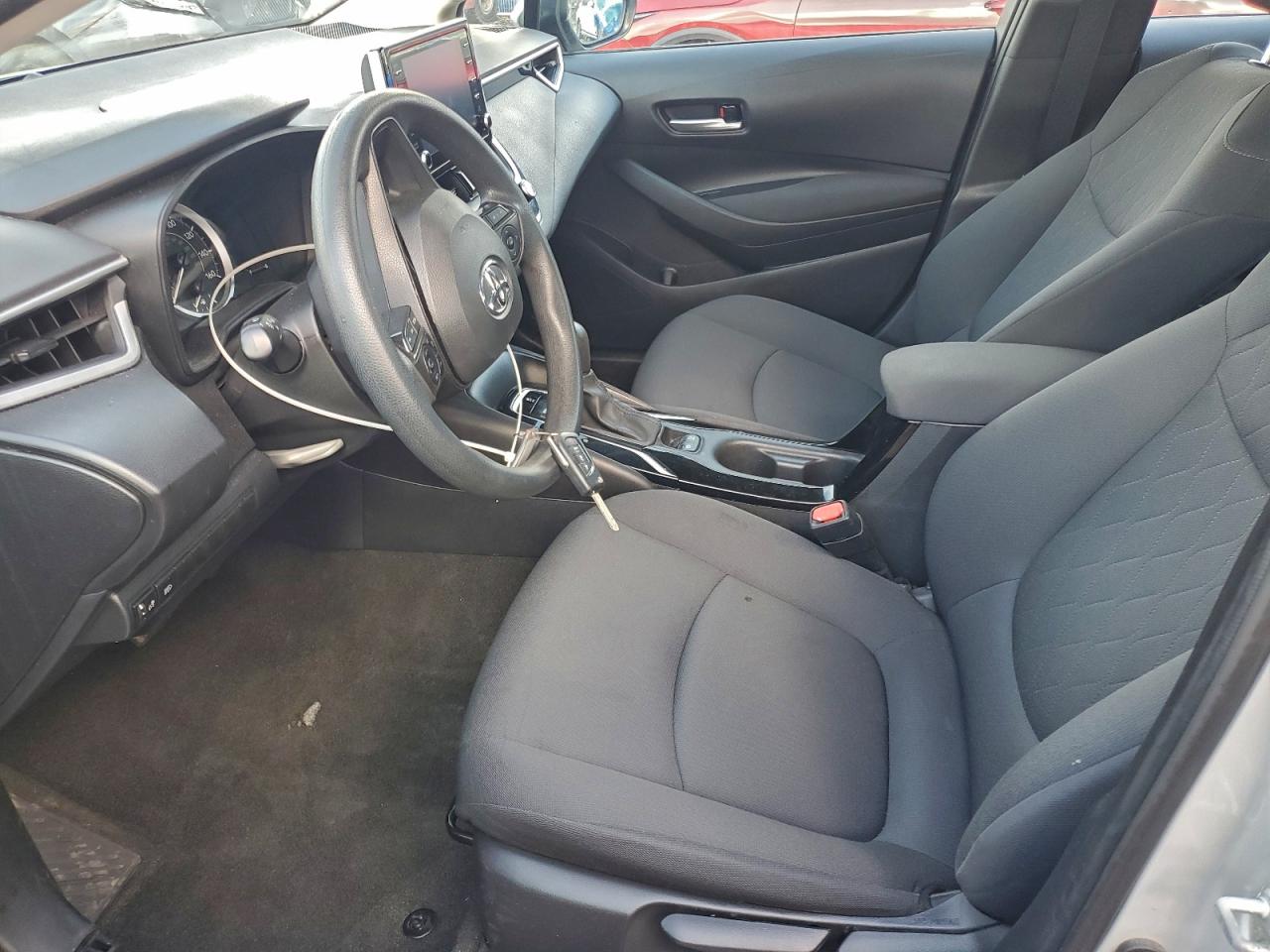 2021 TOYOTA COROLLA LE photo 7