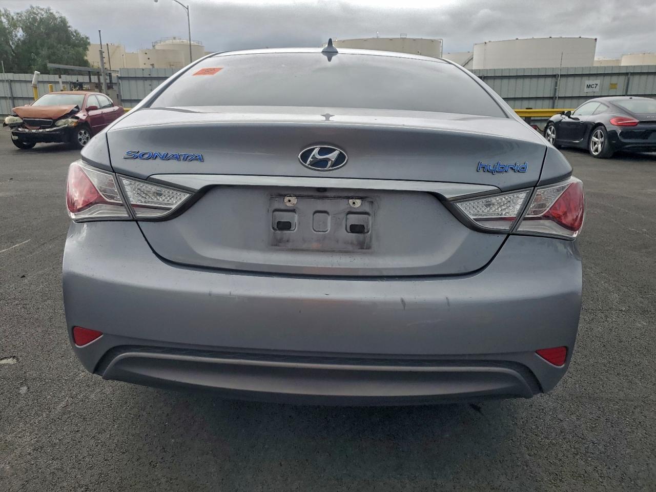 2015 HYUNDAI SONATA HYBRID photo 6