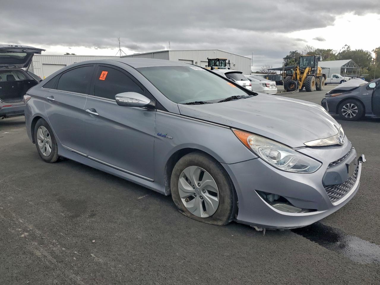 2015 HYUNDAI SONATA HYBRID photo 4