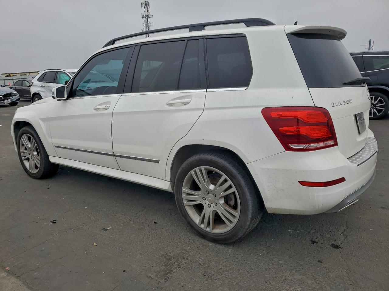 2014 MERCEDES-BENZ GLK 350 photo 2
