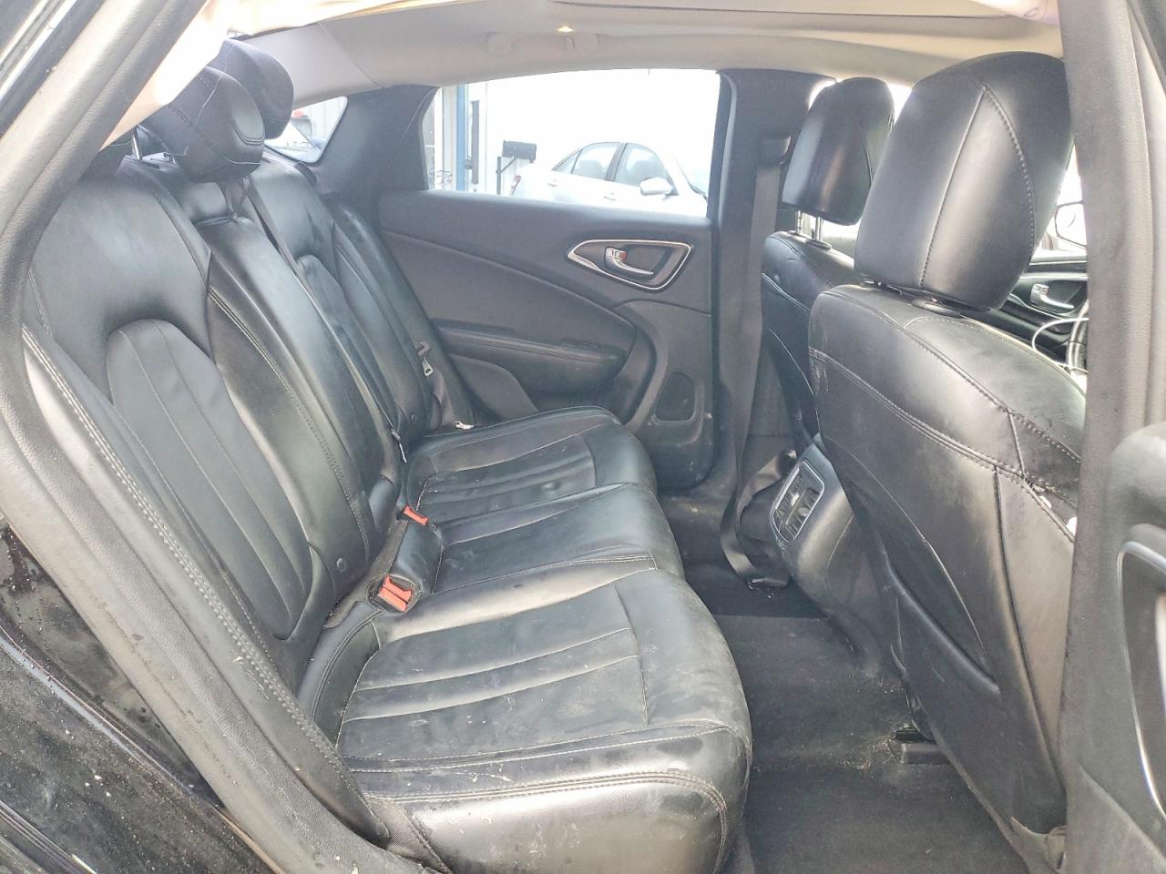 2016 CHRYSLER 200 C photo 10