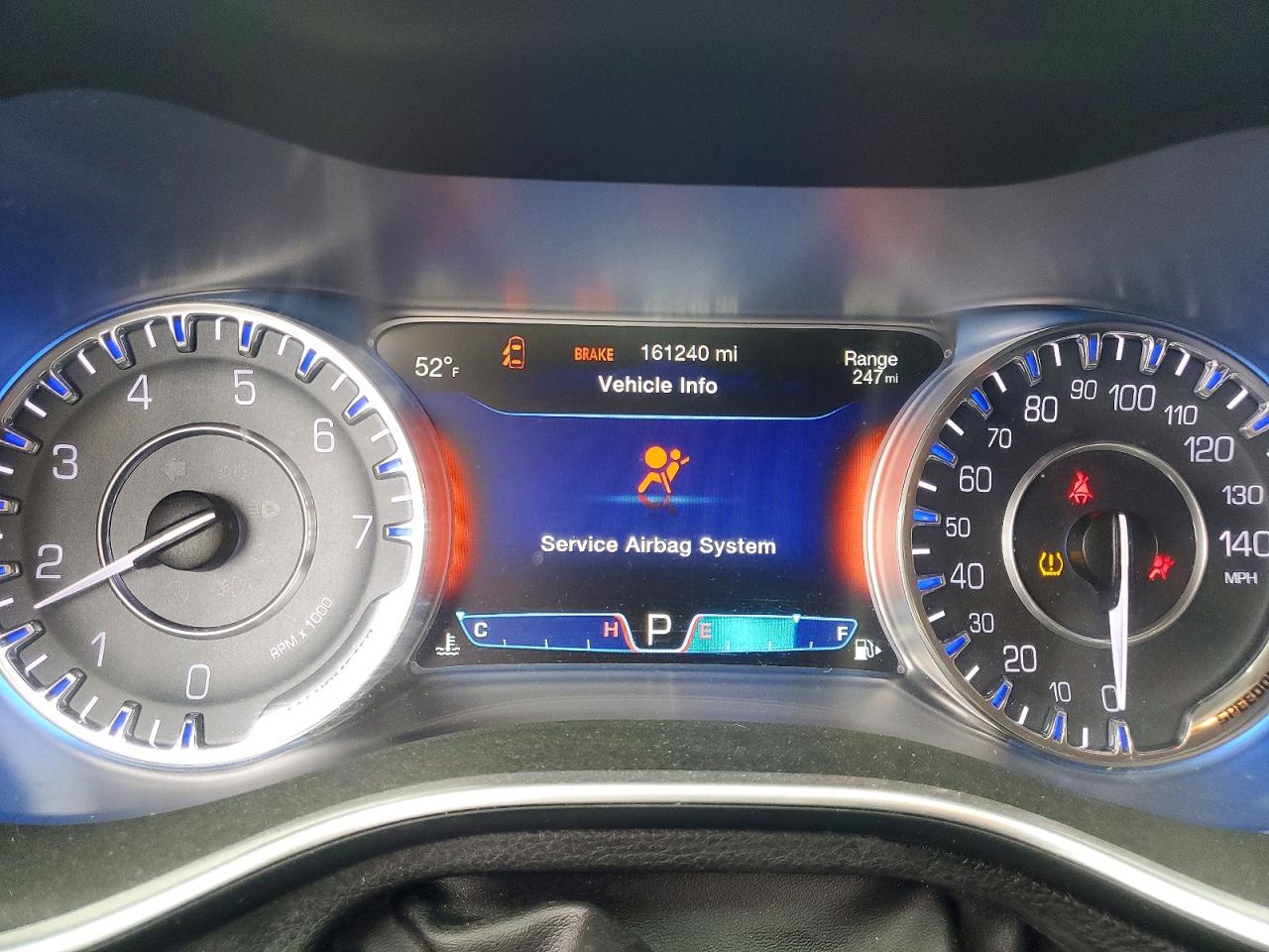 2016 CHRYSLER 200 C photo 9