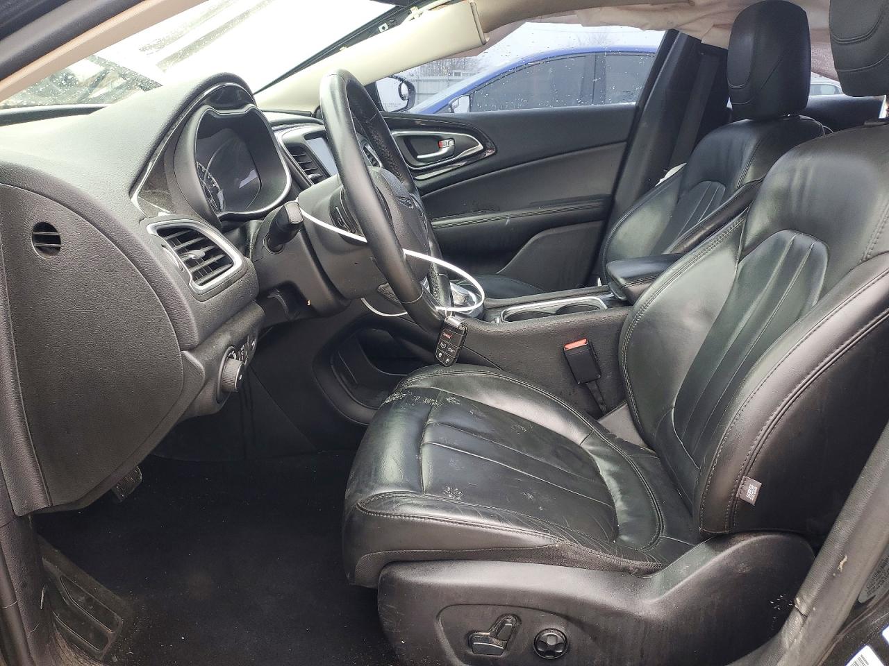 2016 CHRYSLER 200 C photo 7