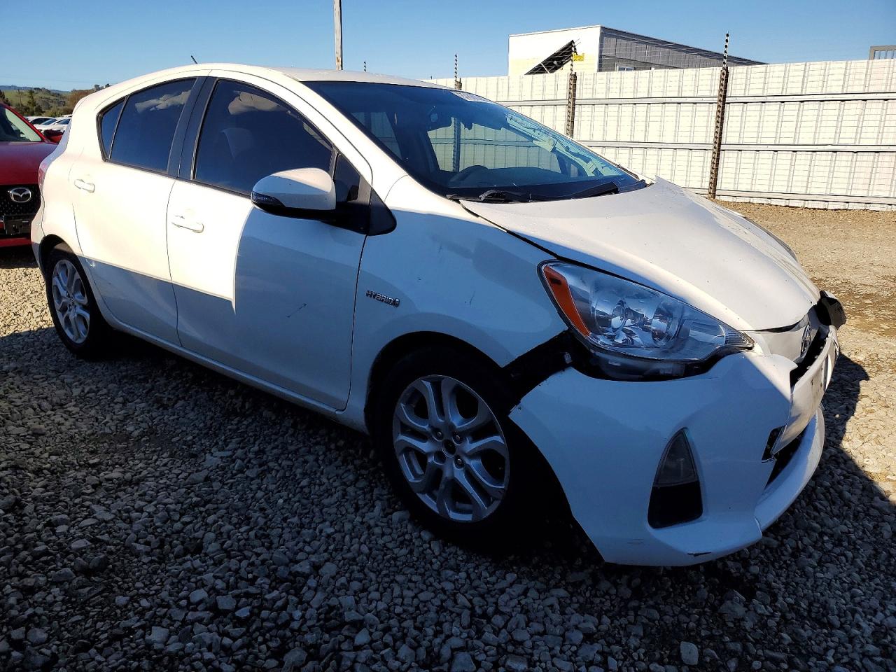 2013 TOYOTA PRIUS C photo 4